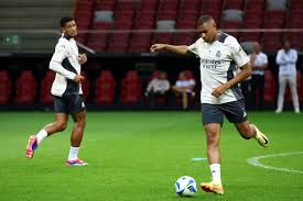 不仅仅是个 不仅仅是个